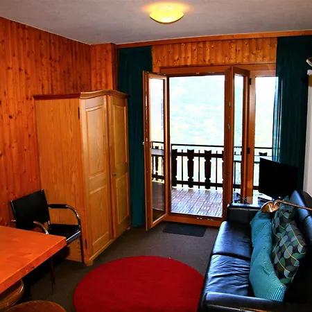 In With Balcony Veysonnaz